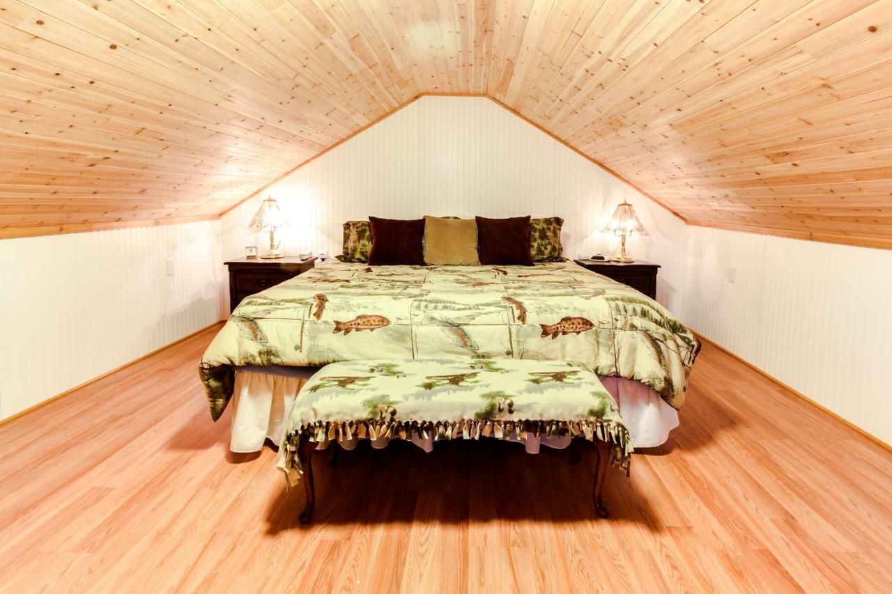 Scenic Bay Float Home Hideaway Athol 外观 照片