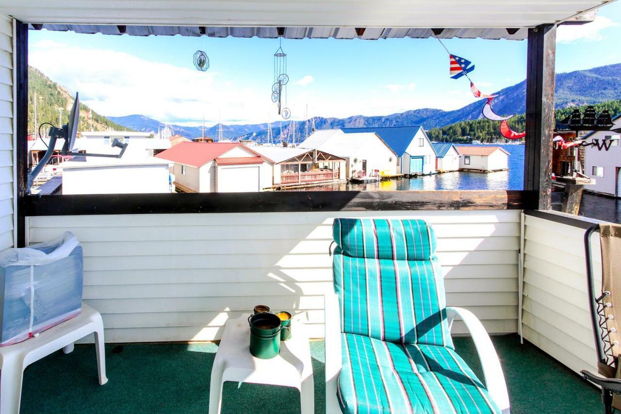 Scenic Bay Float Home Hideaway Athol 外观 照片