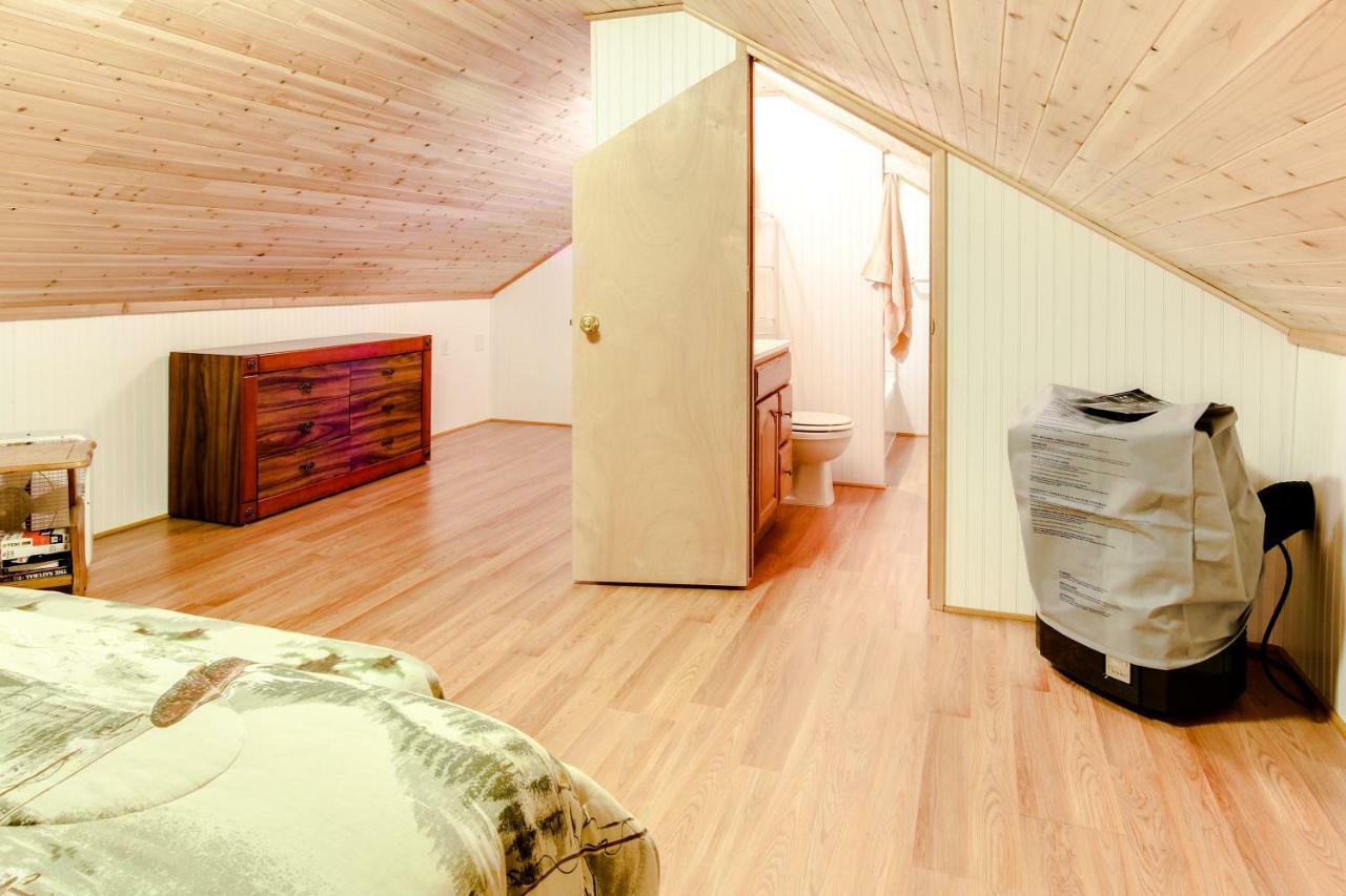 Scenic Bay Float Home Hideaway Athol 外观 照片